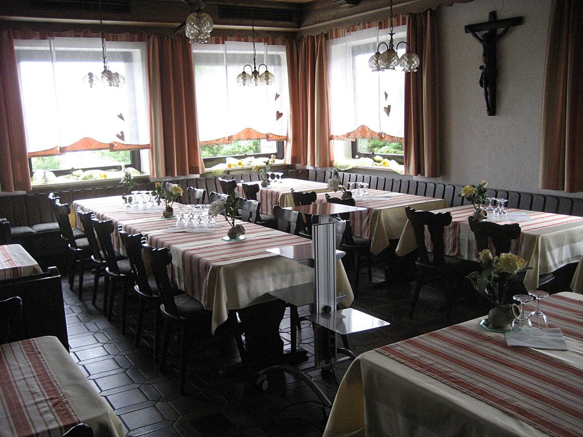 Hotel-Gasthof "Zum Bartl" Sulzbach-Rosenberg Luaran gambar